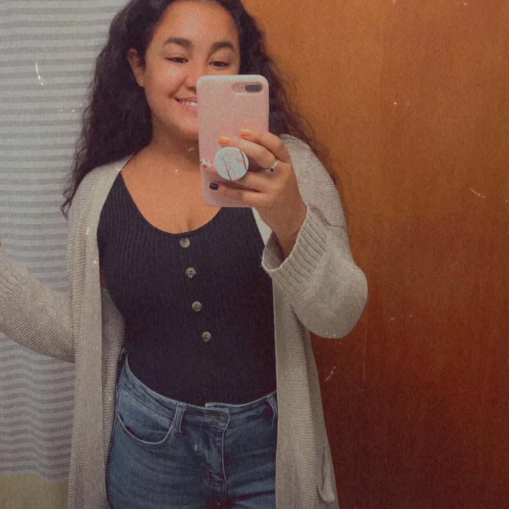 Meet your Posher, Makilah